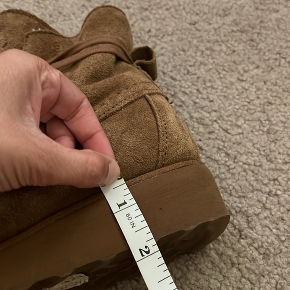 “Bear Paw: Sherpa Booties size 6” - Picture 8 of 8